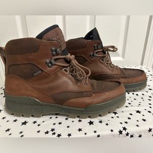 Ecco Brown Leather Track 25 Gore-Tex Boots. Excellent condition